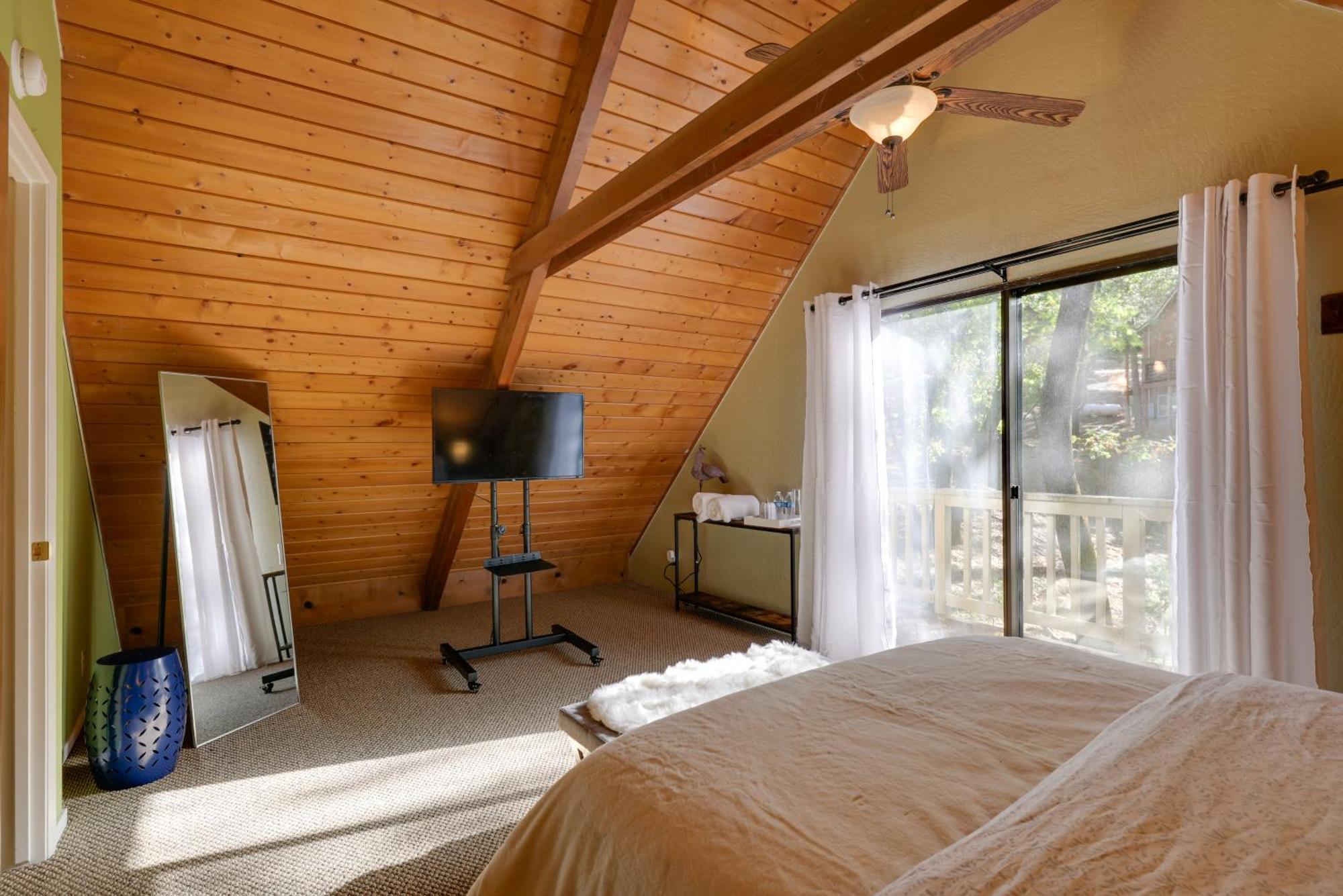 Spacious Groveland Cabin With Wraparound Deck! Екстериор снимка